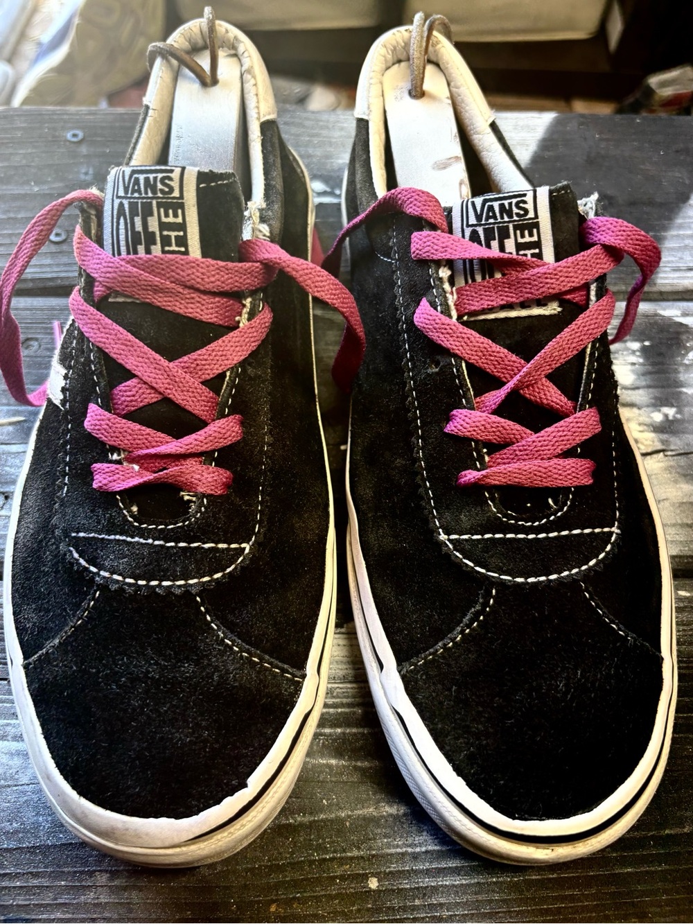 Vans Black Suede Low-Top Sneakers with Fuchsia Laces